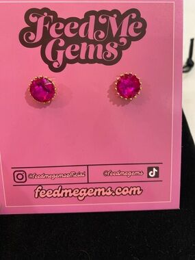 Feed Me Gems TF20 Fuschia Sprinkle Stud Earrings NWT